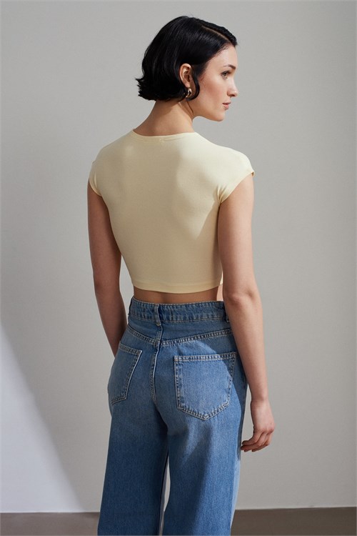 Wholesale Womens Light Yellow Modal-Cotton Cropped T-Shirt