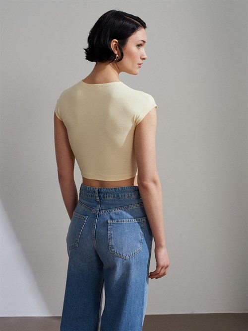 Wholesale Womens Light Yellow Modal Cotton Crop T-Shirt