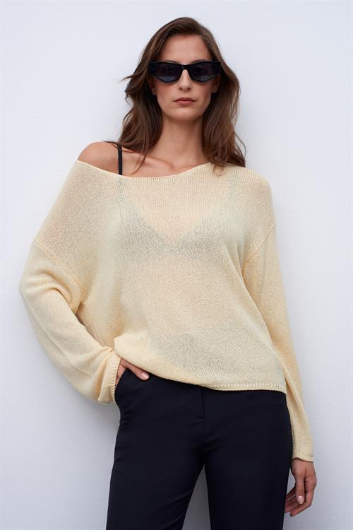 Wholesale Womens Light Yellow Scoop-Neck Flowy Sweater