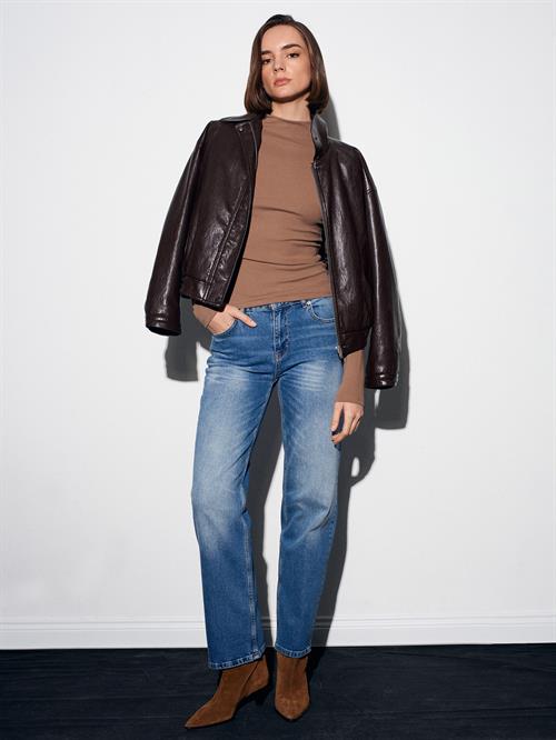 Wholesale Womens Mink Mock-Neck Knit Top