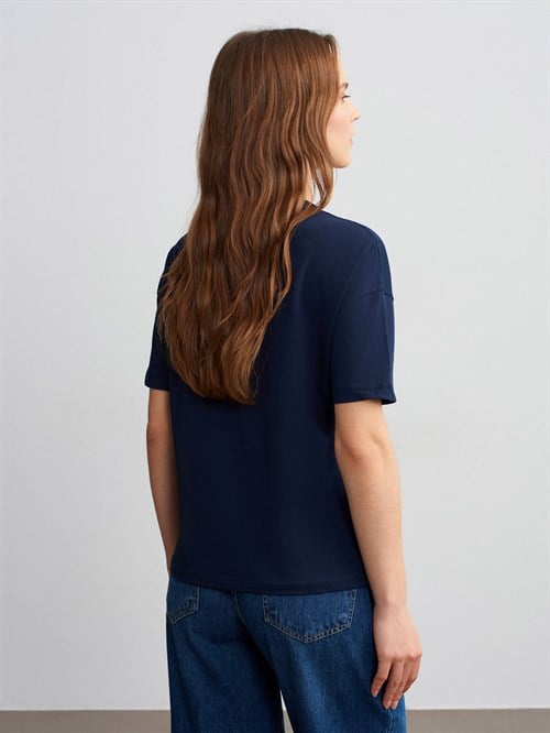 Wholesale Womens Navy Basic T-Shirt