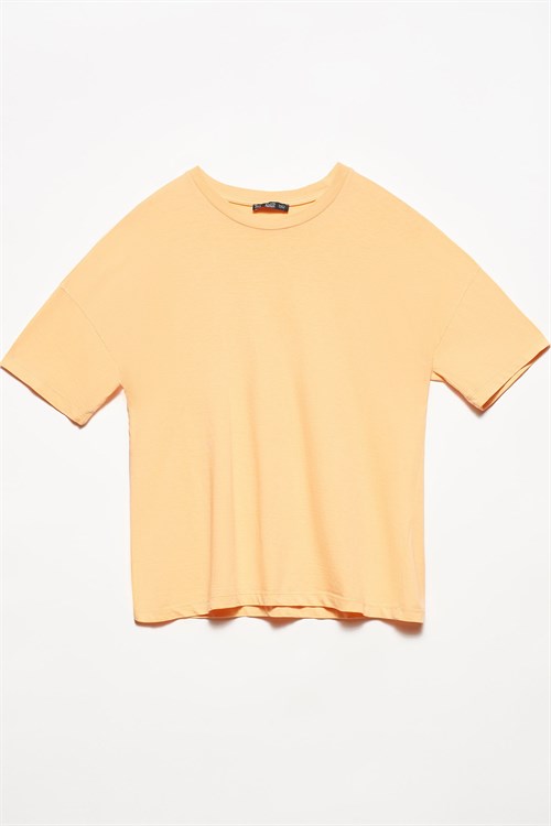 Wholesale Womens Peach Basic T-Shirt