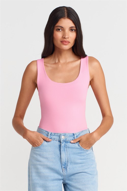 Wholesale Womens Pink Basic Tank Top with Thick Straps