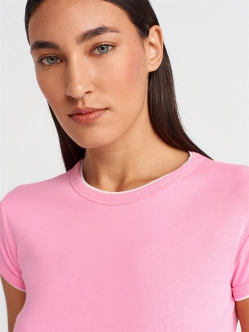 Wholesale Womens Pink Crew-Neck T-Shirt with Contrast Trim