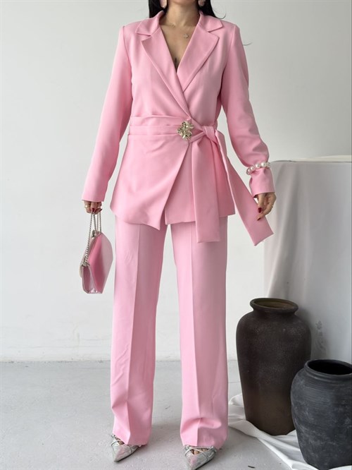 Wholesale Womens Pink Two-Piece Suit 