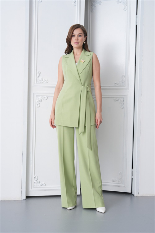 Wholesale Womens Pistachio Plus Size Two-Piece Suit
