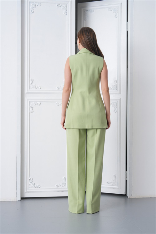 Wholesale Womens Pistachio Two-Piece Suit 