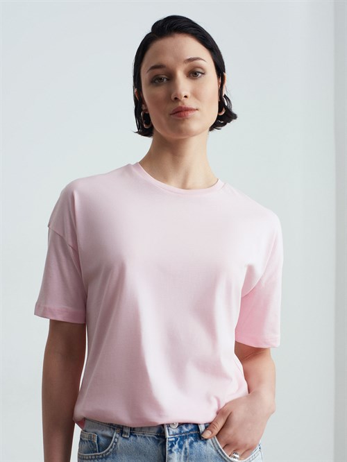 Wholesale Womens Powder Pink Basic T-Shirt