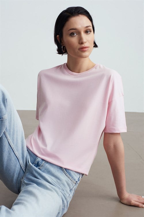 Wholesale Womens Powder Pink Basic T-Shirt