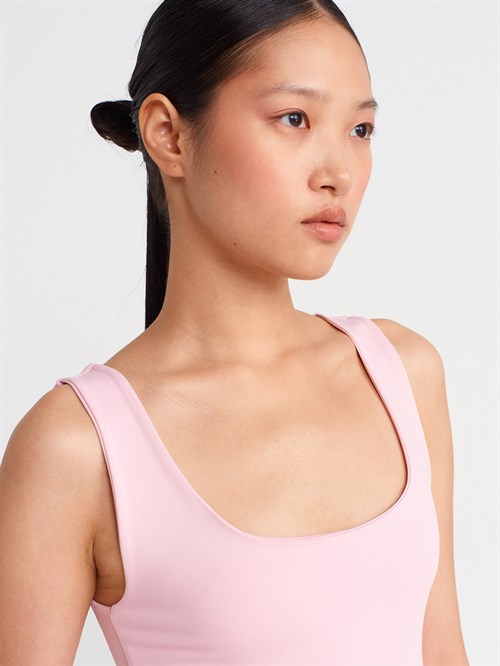 Wholesale Womens Powder Pink Basic Tank Top with Thick Straps