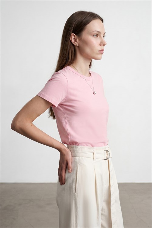 Wholesale Womens Powder Pink Crew-Neck Basic T-Shirt