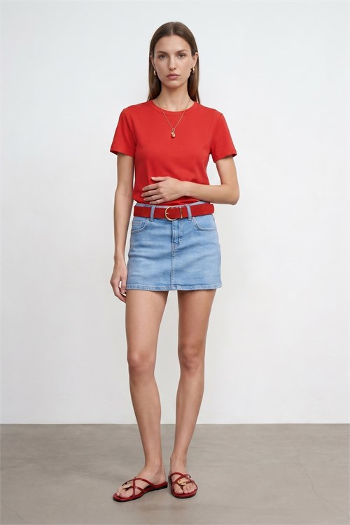 Wholesale Womens Red Crew-Neck Basic T-Shirt