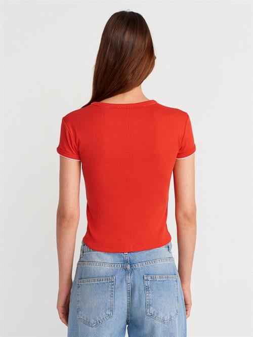 Wholesale Womens Red Crew-Neck T-Shirt with Contrast Trim