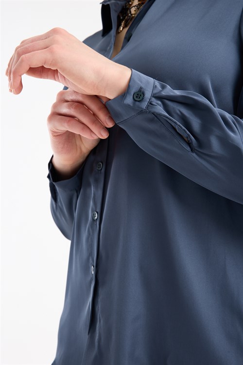 Wholesale Womens Royal Blue Satin Long-Sleeve Shirt