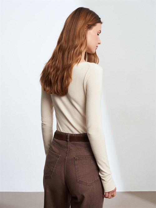 Wholesale Womens Stone Cashmere Lightweight Knit Boat-Neck Sweater