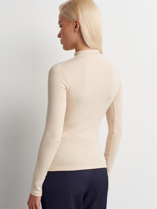 Wholesale Womens Stone Mock-Neck Knit Top