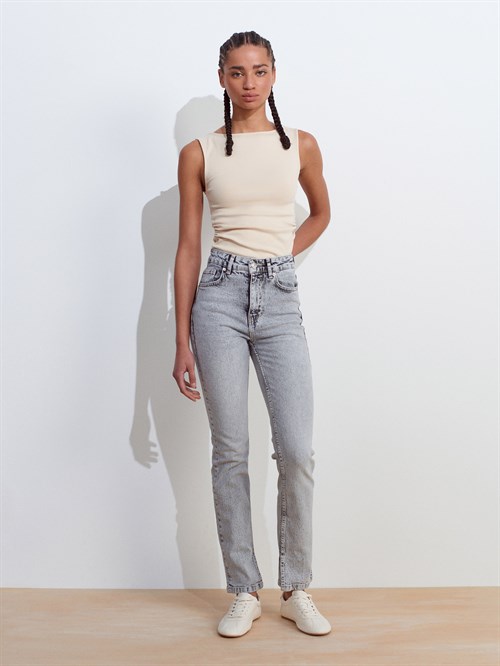 Wholesale Womens Stone Side Gathered Boat-Neck Top