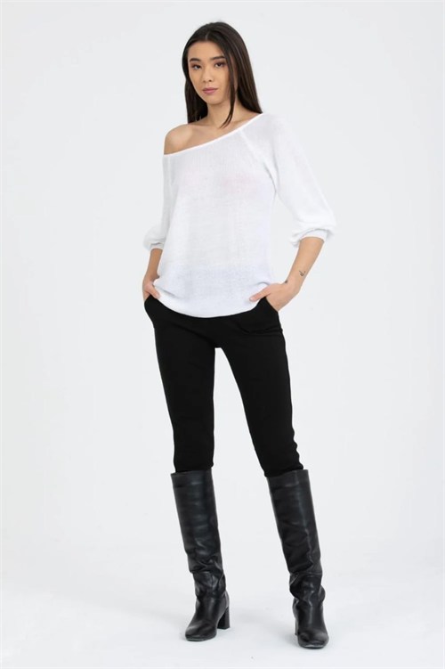 Wholesale Womens White Boat-Neck Mercerized Knit Sweater with Raglan Sleeves