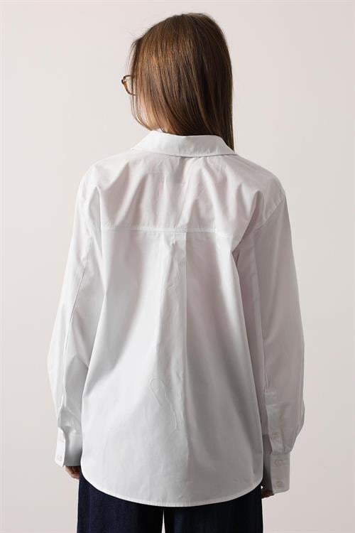 Wholesale Womens White Oversized Shirt with Bishop Sleeves