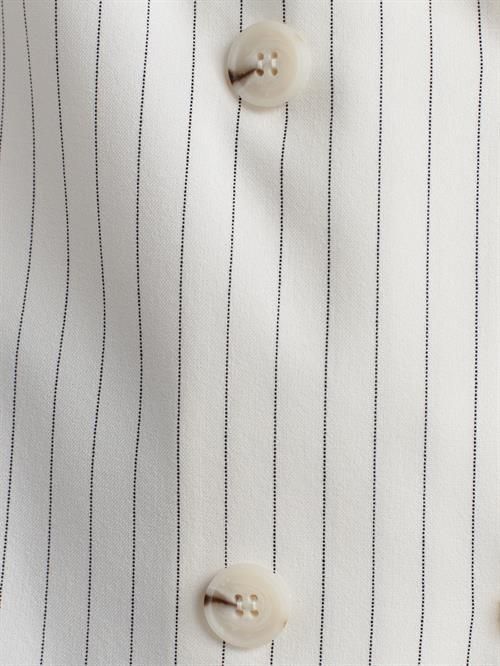 Wholesale Womens White Striped Blazer with Three-Quarter Sleeves