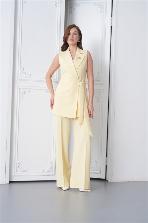 Wholesale Womens Yellow Plus Size Two-Piece Suit 