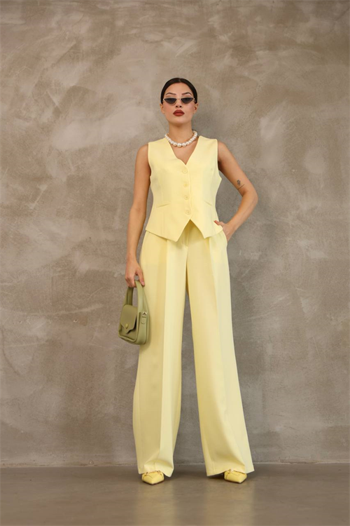 Wholesale Womens Yellow Two-Piece Suit 