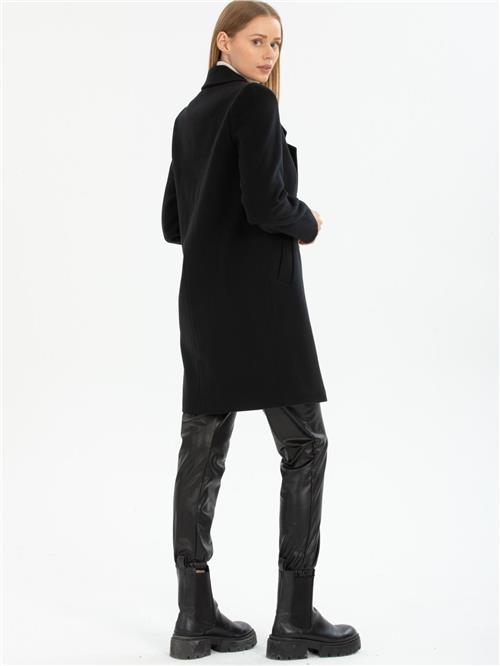 Women coat wholesale Black color