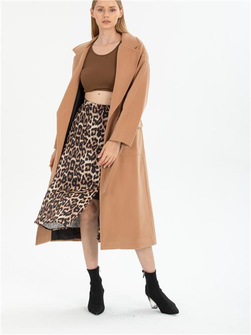Women coat with belt wholesale Beige color