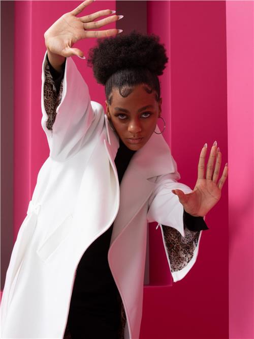 Women coat with belt wholesale White color