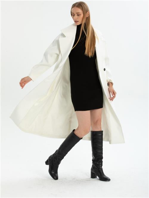 Women four-button coat wholesale White color