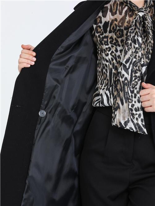 Women Four-Button Coat With Belt Wholesale Black Color