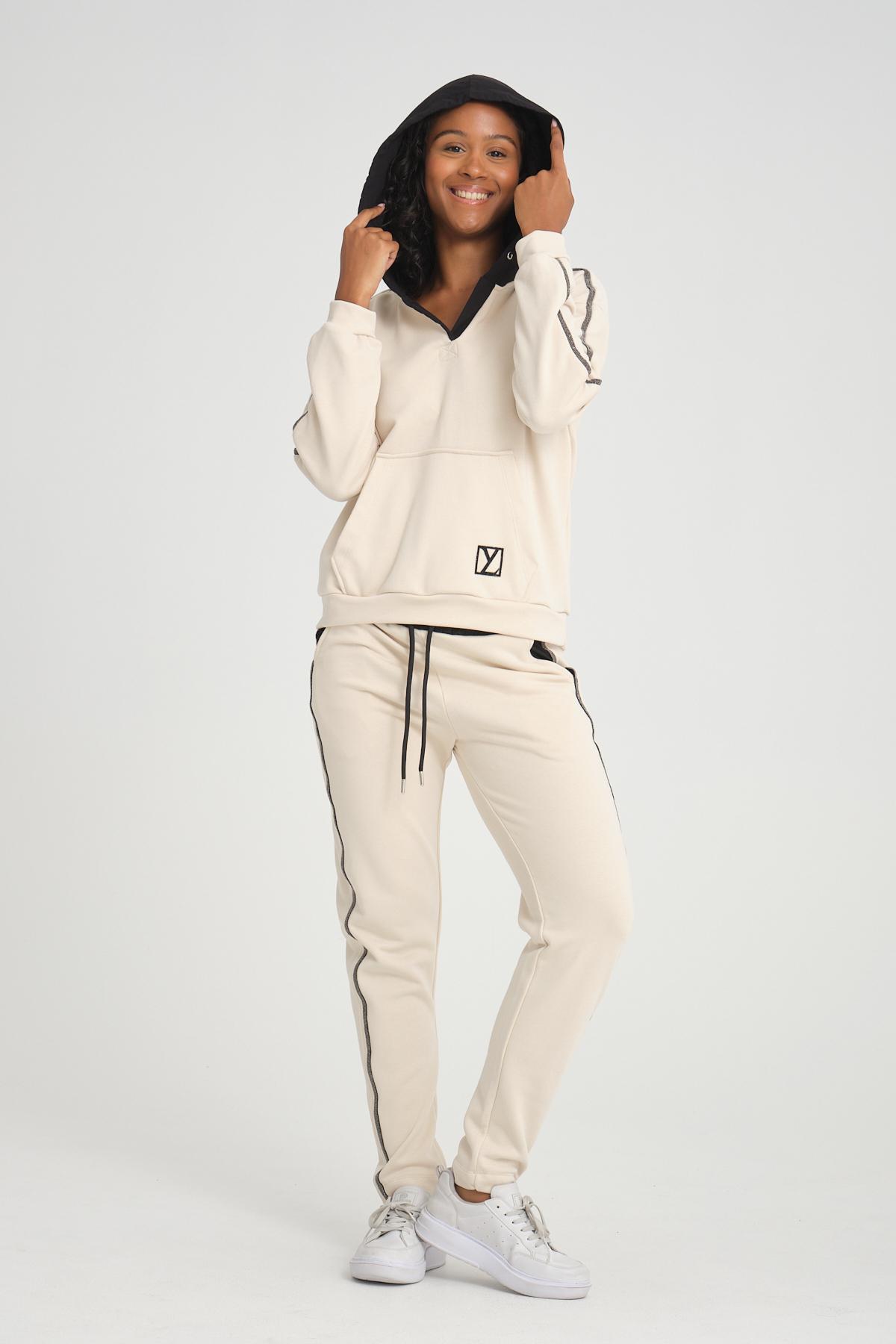Women three thread sweatsuit wholesale Cream color Wholesale Tracksuit Set
