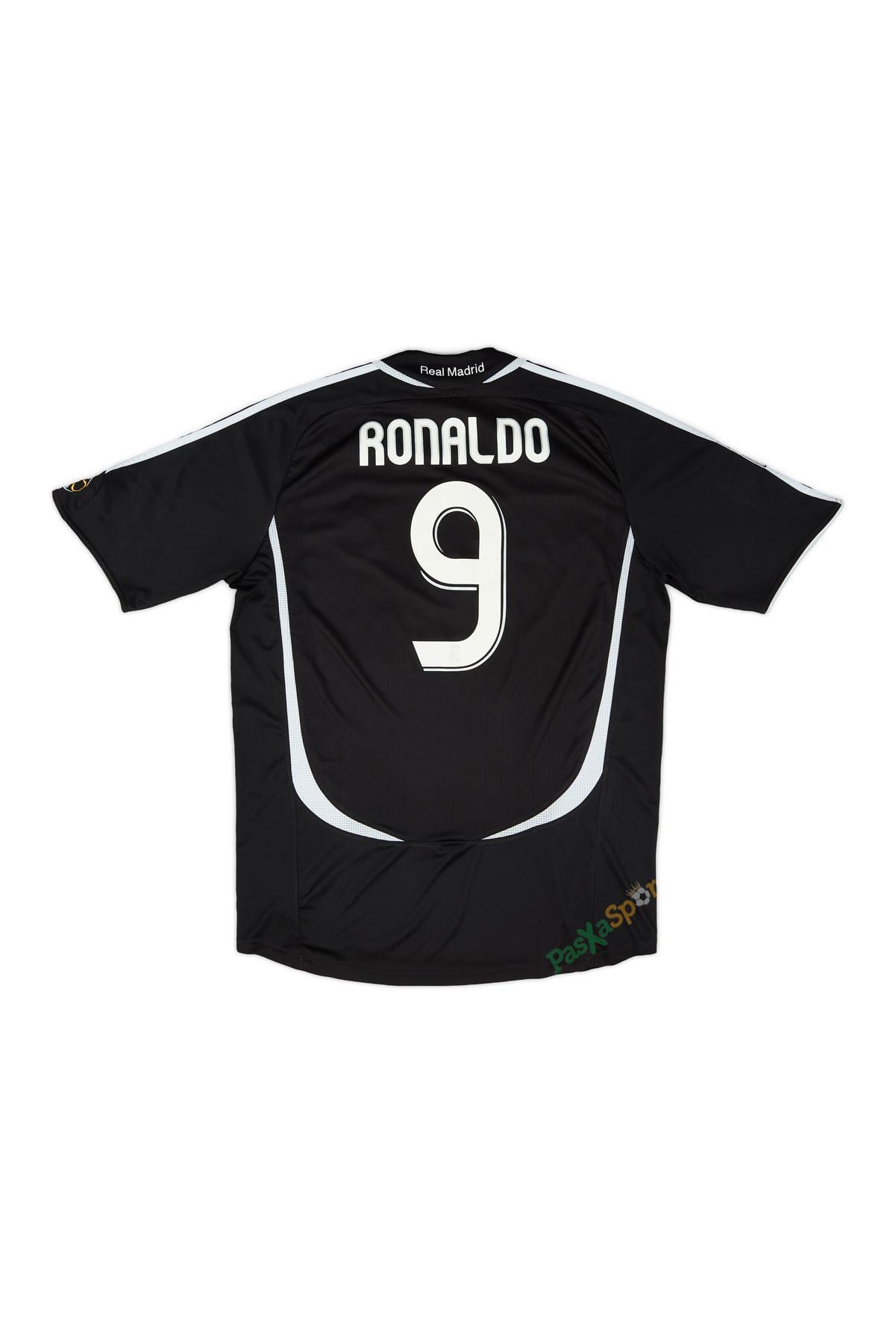 Real Madrid 2006-2007 Deplasman Ronaldo Kısa Kolu Retro Forması