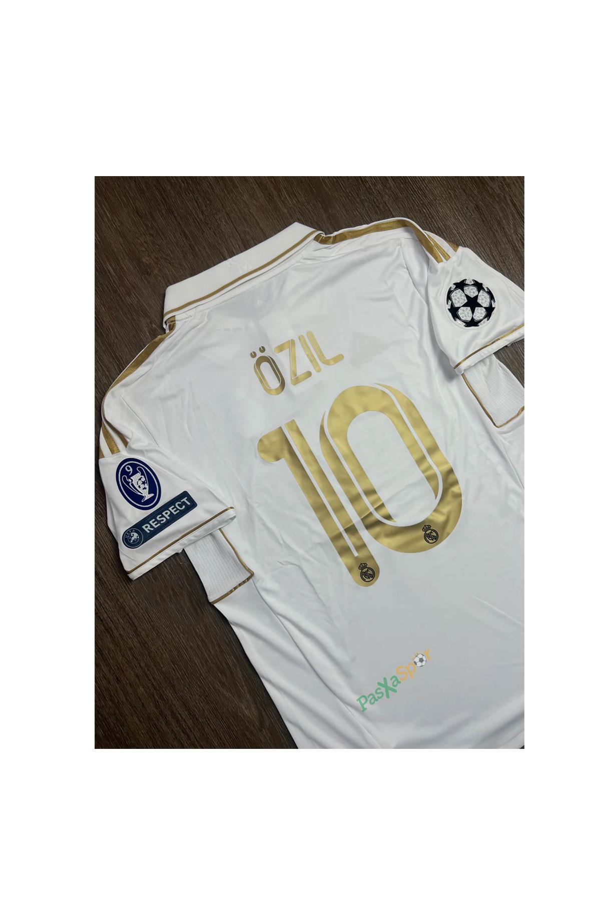 Real Madrid 2011-2012 İç Saha Özil Kısa Kolu Retro Forması