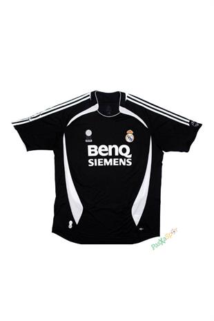 Real Madrid 2006-2007 Deplasman Ronaldo Kısa Kolu Retro Forması