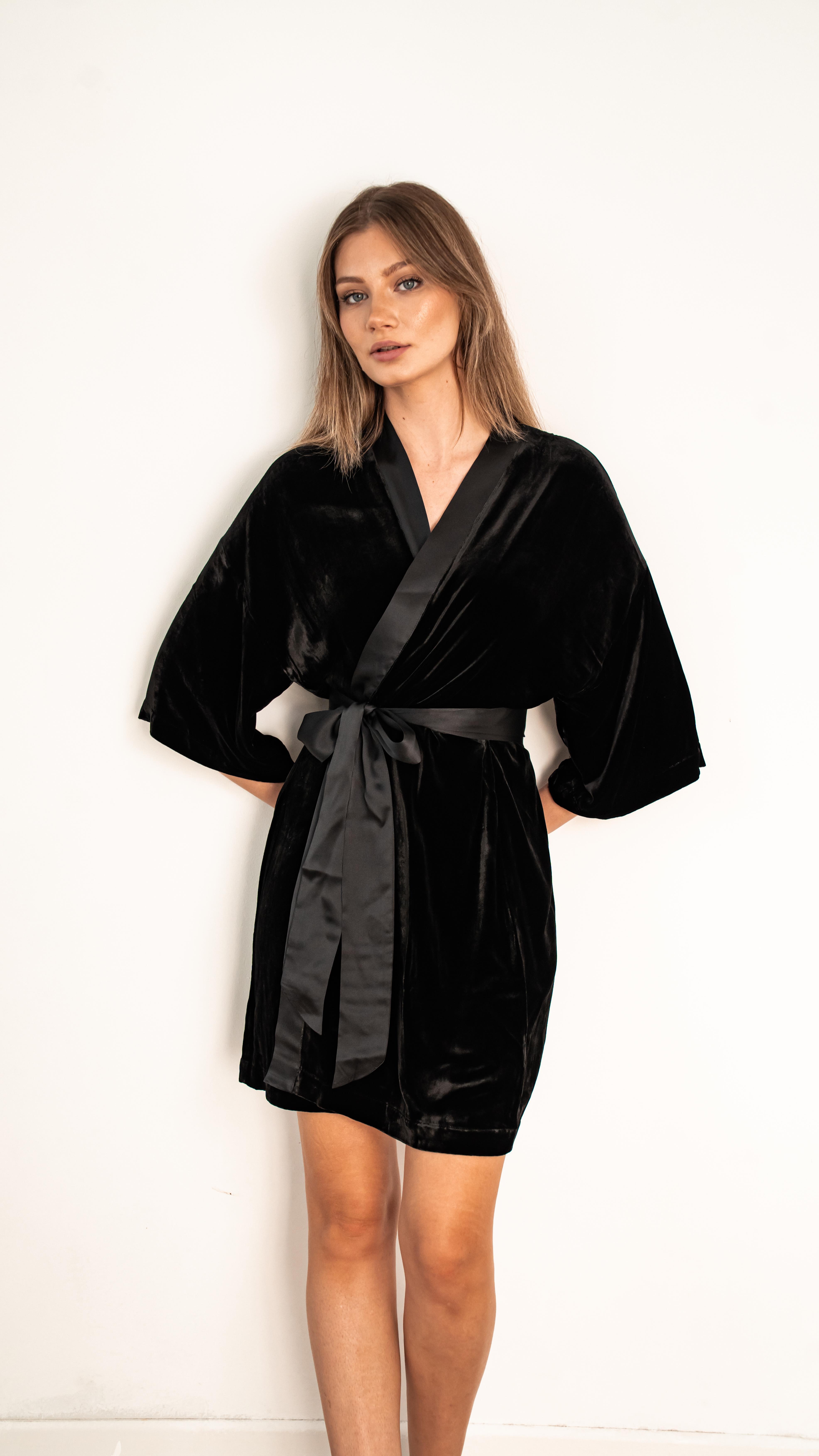 Siyah İpek Kadife Kimono Sabahlık 