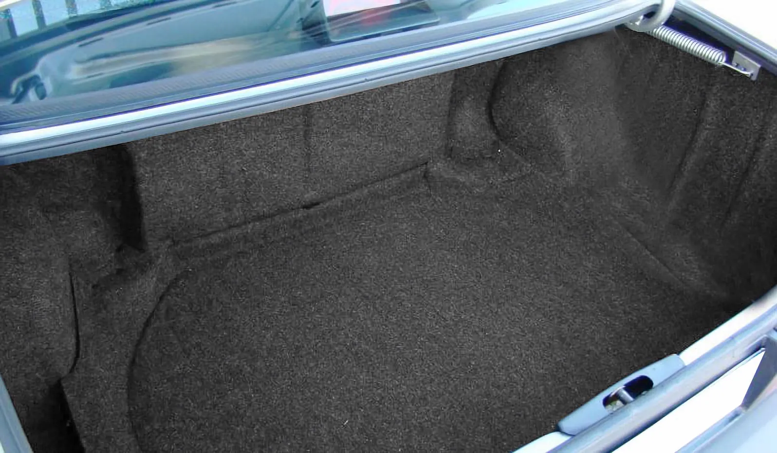 131 DOĞAN SLX ŞAHİN DURALİTLİ BAGAJ HALISI SİYAH