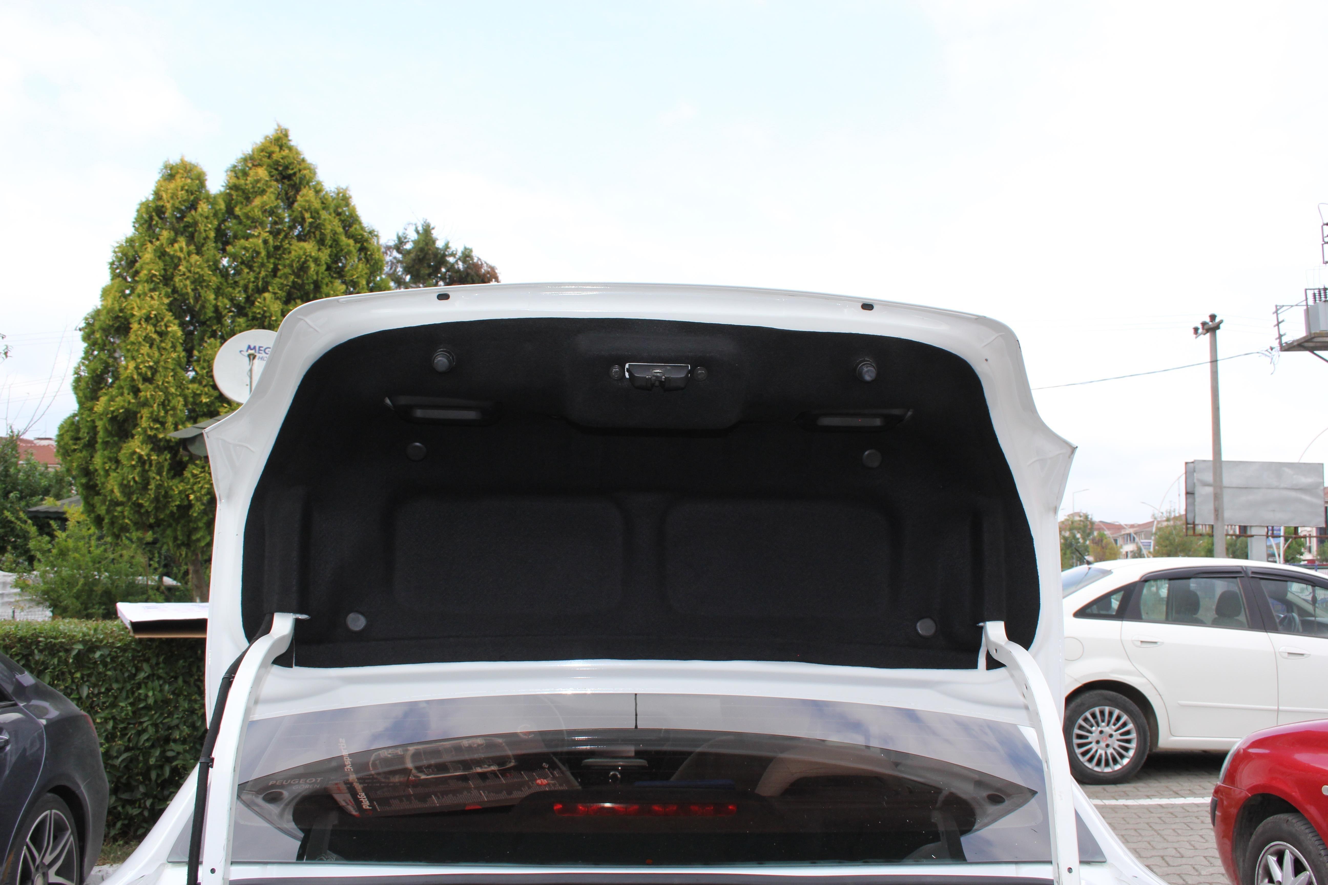 Peugeot 301 Bagaj Kaput Altı Halı Kaplama (2012 Sonrası)