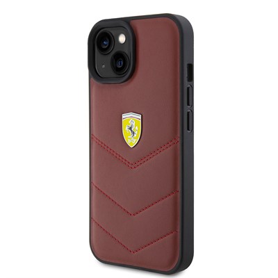 Apple iPhone 15 Kılıf Ferrari Orjinal Lisanslı Deri Dikişli Arka Yüzey Metal Logo Tasarımlı Kapak