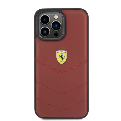 Apple iPhone 15 Pro Max Kılıf Ferrari Orjinal Lisanslı Deri Dikişli Arka Yüzey Metal Logo Tasarımlı Kapak