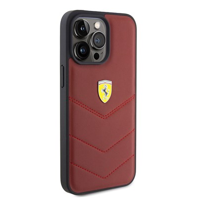 Apple iPhone 15 Pro Max Kılıf Ferrari Orjinal Lisanslı Deri Dikişli Arka Yüzey Metal Logo Tasarımlı Kapak
