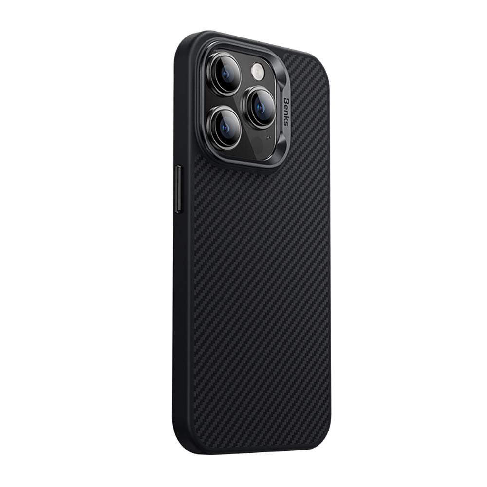 Apple iPhone 15 Pro Max Kılıf Karbon Fiber M-safe Şarj Özellikli Benks Hybrid ArmorPro 600D Kevlar Kapak