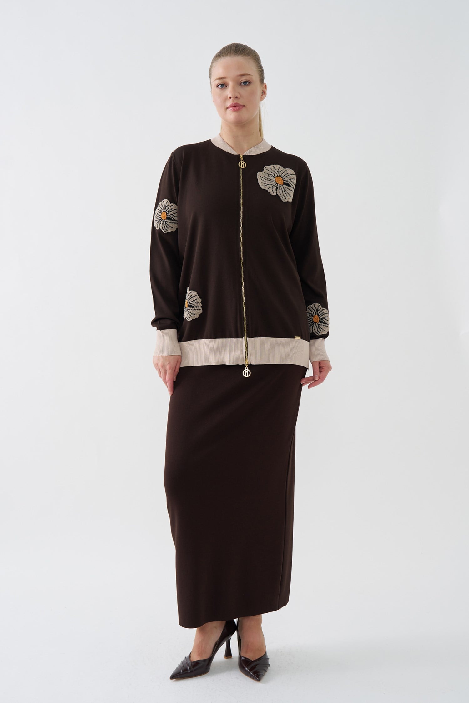 3146 ÇİÇEK NAKIŞLI HIRKA