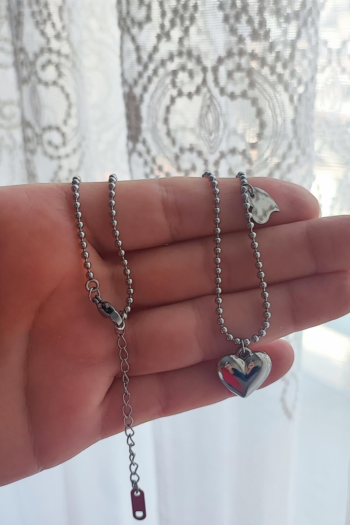 Minik Kalpcikli Çelik Kolye-Gümüş Renk