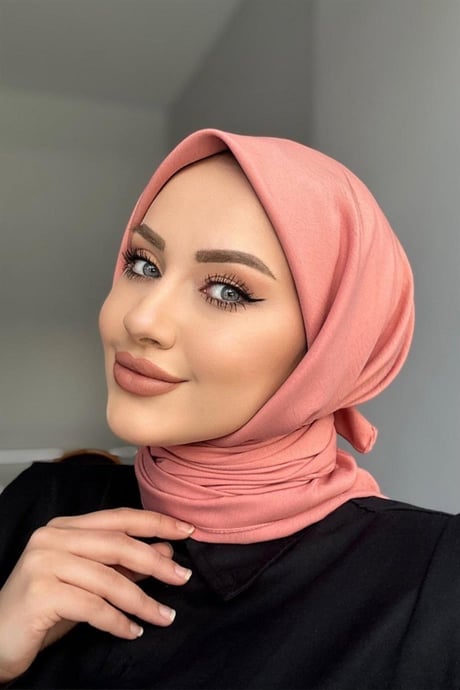 Caz Eşarplarla Tarzınızı İfade Edin