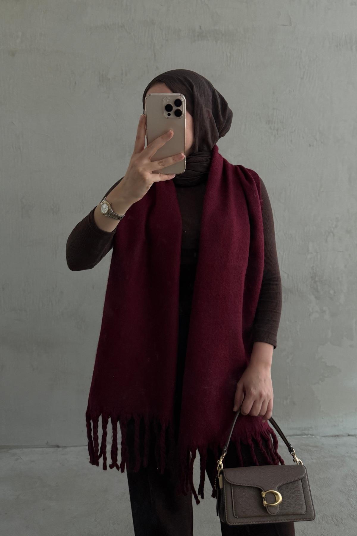 Bordo Pufy Atkı 