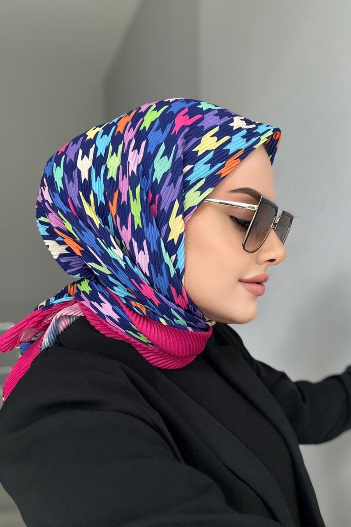 Desenli pilise esarp