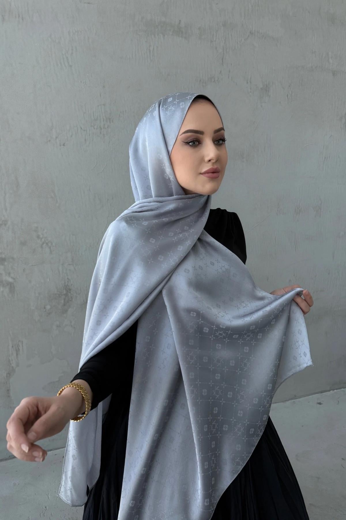 Gri Liya Desenli İpeksi Jakar Şal