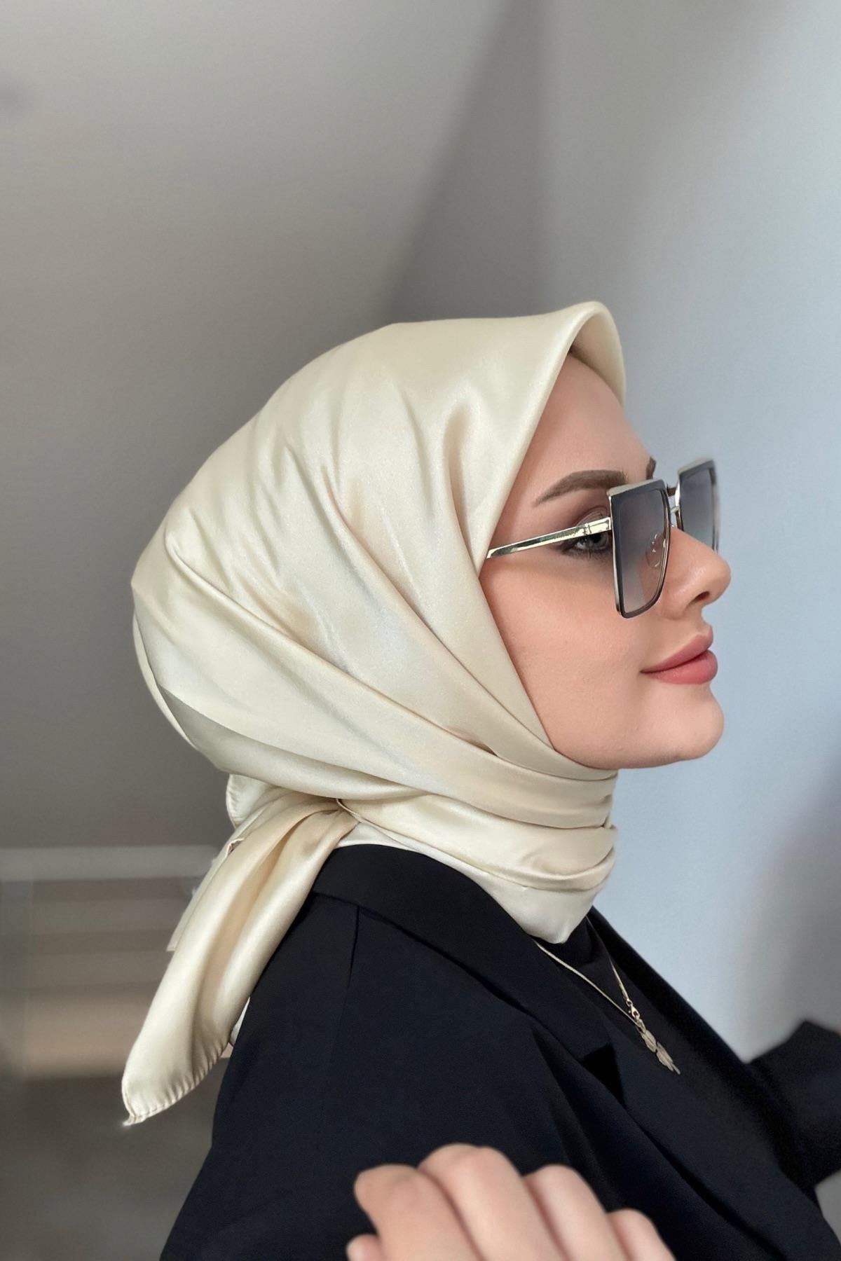 İpeksi jakar esarp bej
