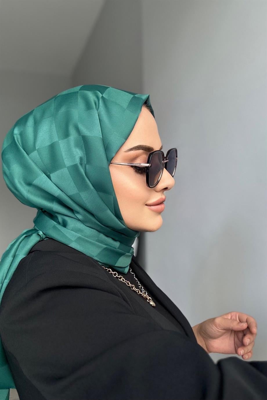 Jakar dama sal zumrut